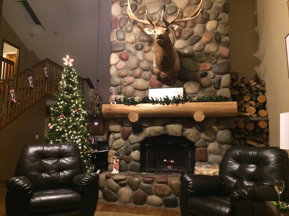 Celebrate the holidays in Estes! Celebrate the holidays in Estes!