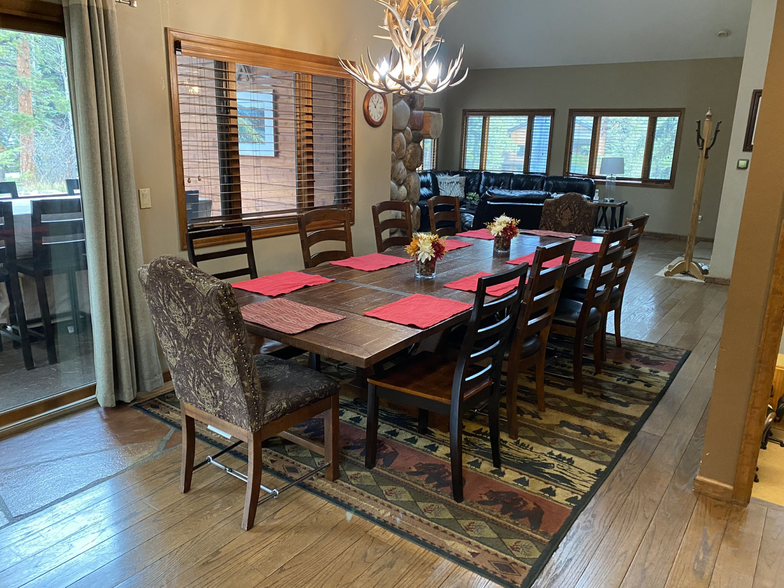 Large dining room table Large dining room table
